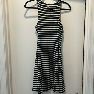 Old navy black and white stripe dress